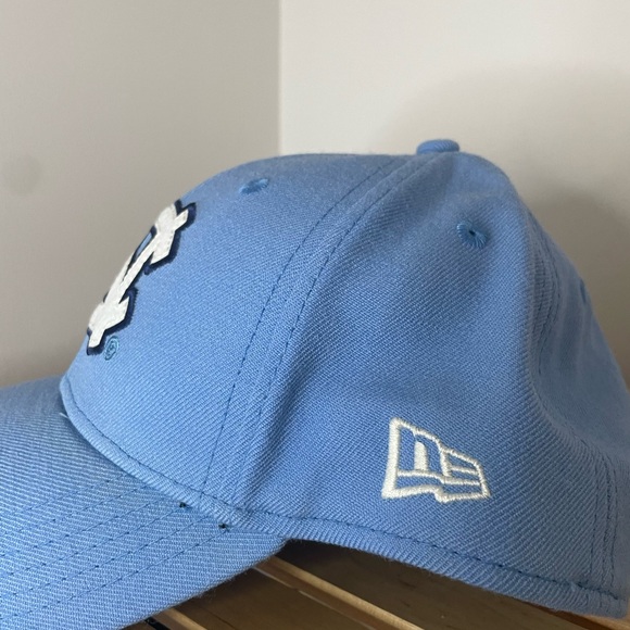 New Era Heritage series North Carolina Tar Heels fitted XL cap - Picture 2 of 5